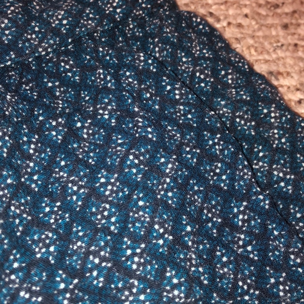 Flowy Shorts - Picture 2 of 2